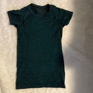 Retro lululemon swiftly sz 2 mandala pattern